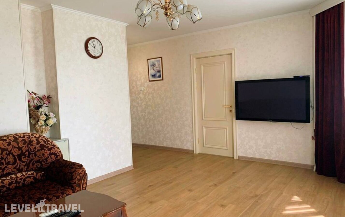 фотографии номера Четырехместный люкс отеля Парадайз Моресон в Россия(Адлерский район) - фото №3