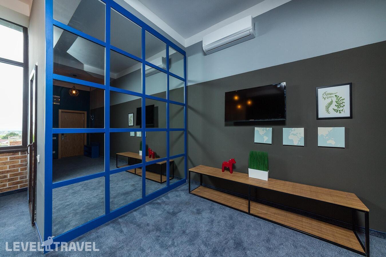 фотографии номера Полулюкс с террасой отеля Beton Brut All Inclusive & Spa Anapa Miracleon в Россия(Анапа-центр) - фото №2