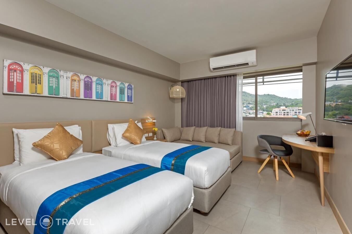 фотографии номера Делюкс отеля Mercure Phuket Patong Journeyhub (Ex. Oakwood Hotel Journeyhub Phuket) в Таиланд(Патонг Бич) - фото №1