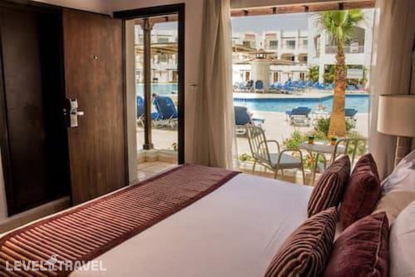 фотографии номера Стандартный номер отеля JAZ Neo Sharks Bay (Ex. Sol Y Mar Sharks Bay Resort) в Египет(Уайт Найт) - фото №1