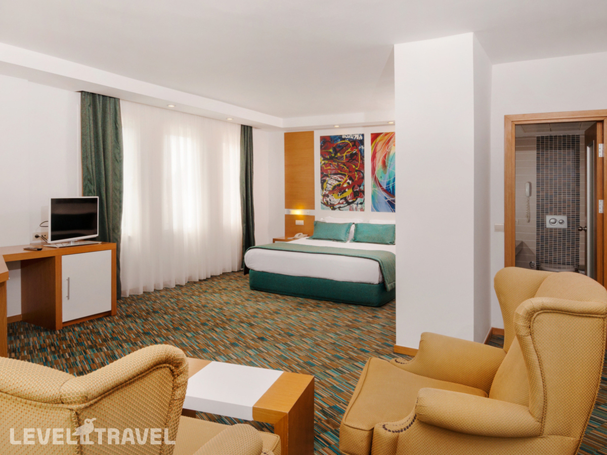 фотографии номера Улучшенный номер отеля Ladonia Hotels Adakule (Ex. Alkoclar Adakule Hotel) в Турция(Кушадасы) - фото №1