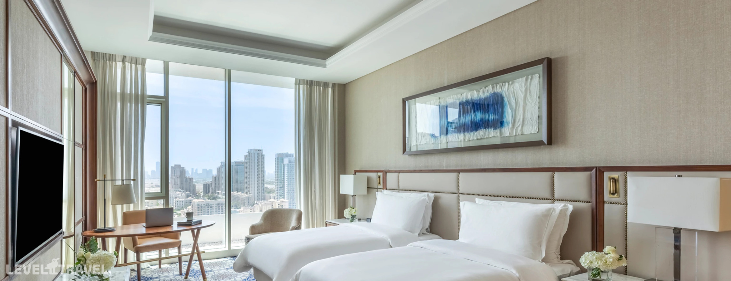 фотографии номера Улучшенный номер (две односпальные кровати) отеля Grand Plaza Movenpick Media City Hotel в ОАЭ(Дубай Джумейра) - фото №1
