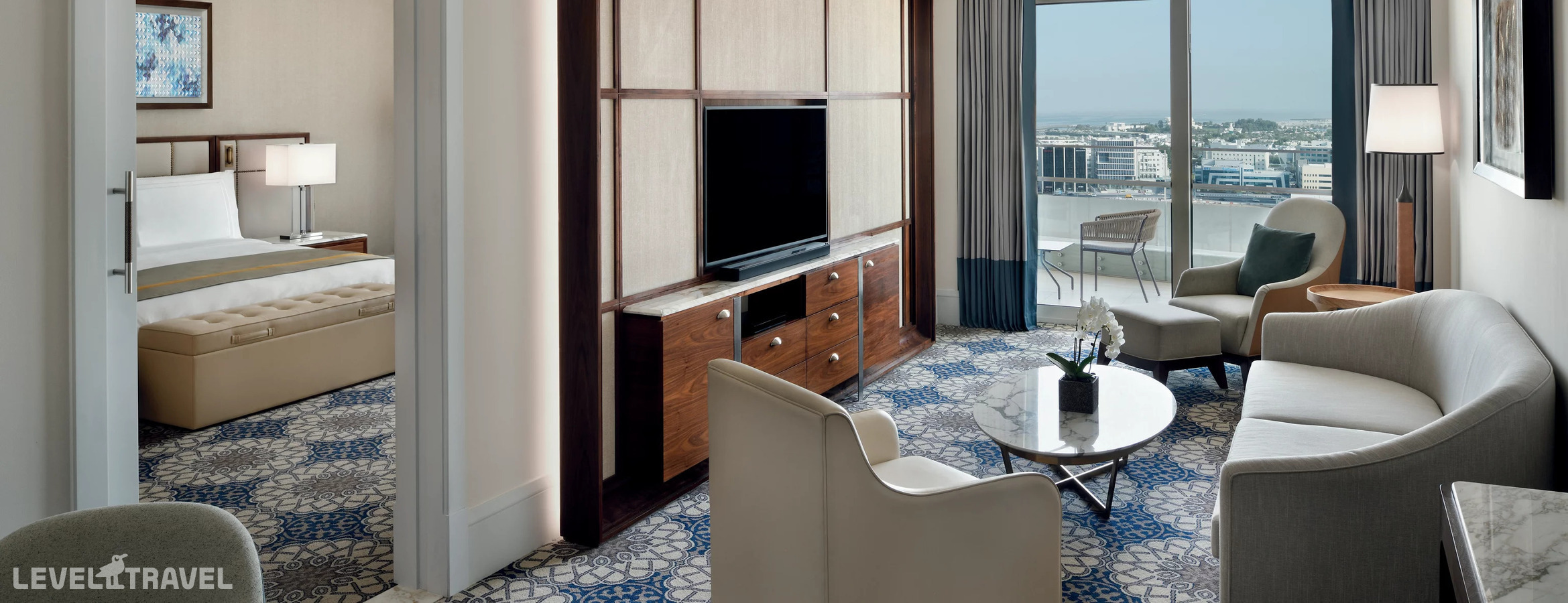 фотографии номера Семейный номер отеля Grand Plaza Movenpick Media City Hotel в ОАЭ(Дубай Джумейра) - фото №1