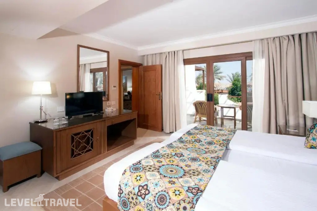 фотографии номера Люкс роскошный с видом на море отеля Swiss Inn Resort Dahab в Египет(Дахаб) - фото №1