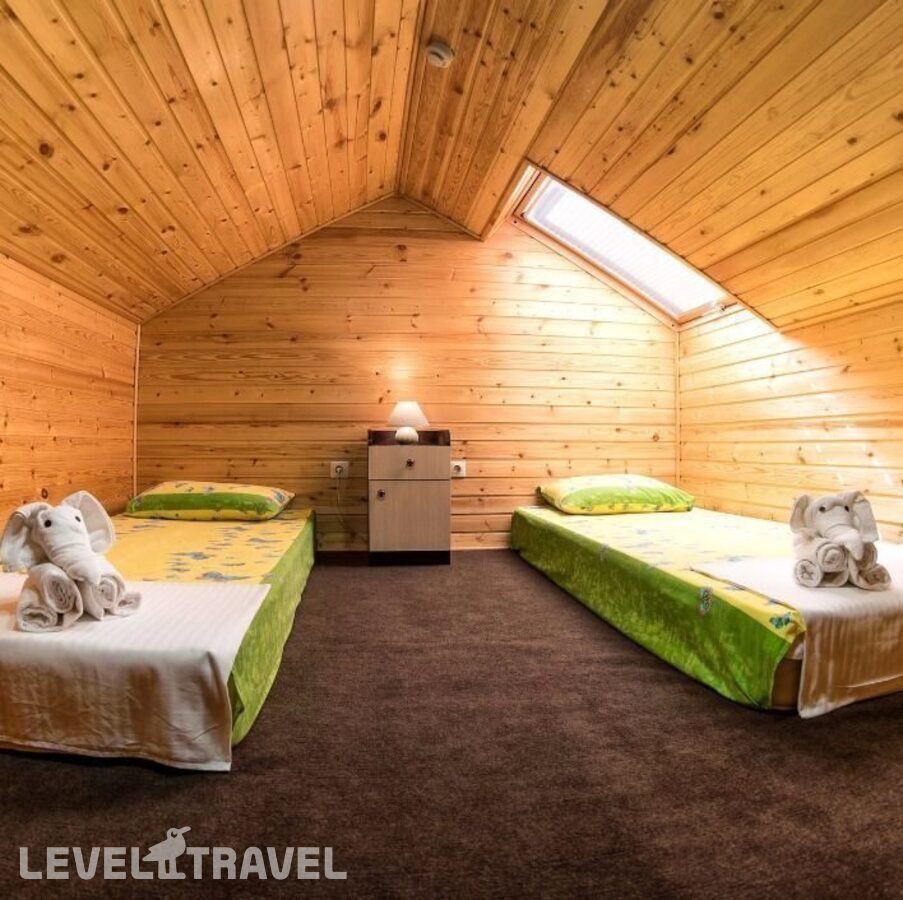 фотографии номера Четырехместный двухэтажный отеля Lamore (Ламоре) в Россия(Головинка) - фото №2