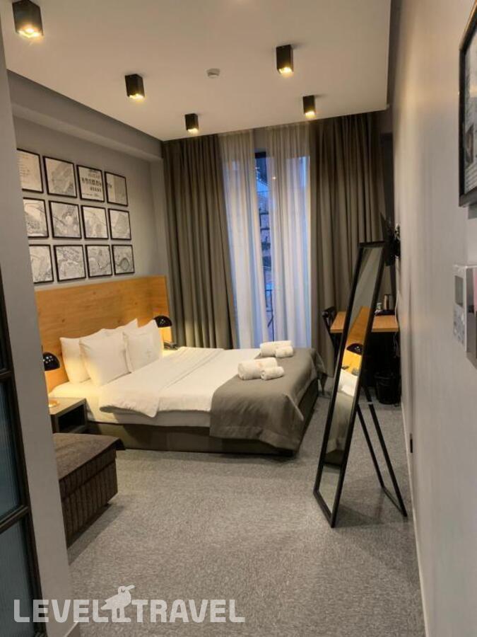 фотографии номера Трехместный экономичный отеля Hotel Tuta в Грузия(Тбилиси) - фото №1