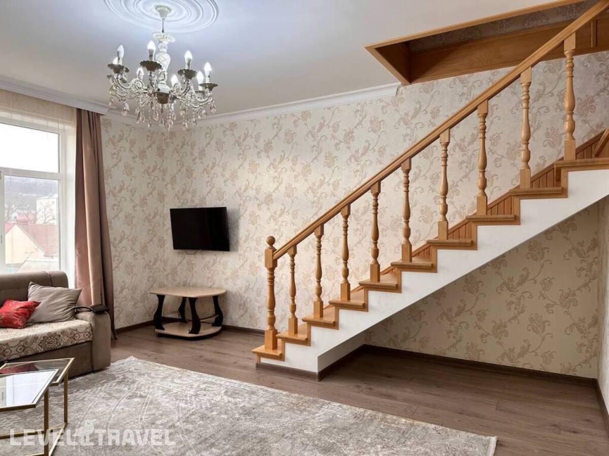 фотографии номера Апартаменты Дуплекс с балконом и с красивым видом из окна отеля Апартаменты Пентхаус На Батырая в Россия(Махачкала) - фото №13