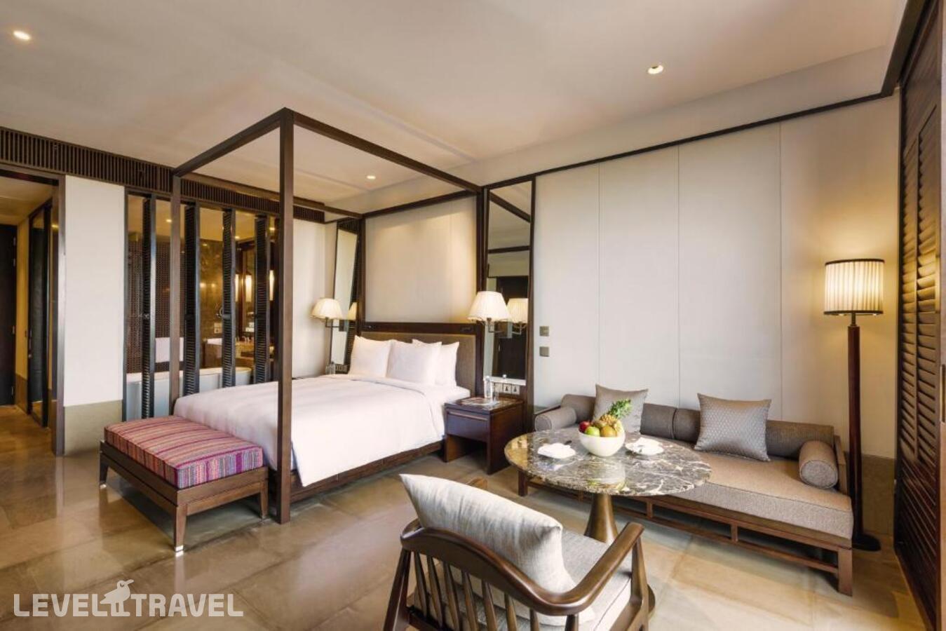 фотографии номера Номер Premium с видом на реку отеля Hilton Goa Resort Candolim в Индия(Северный Гоа) - фото №5