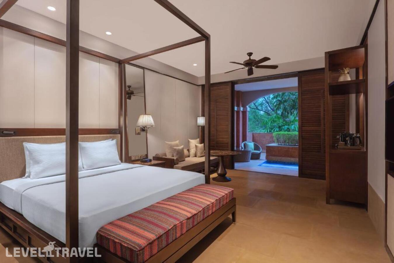 фотографии номера Номер Premium с видом на реку отеля Hilton Goa Resort Candolim в Индия(Северный Гоа) - фото №3