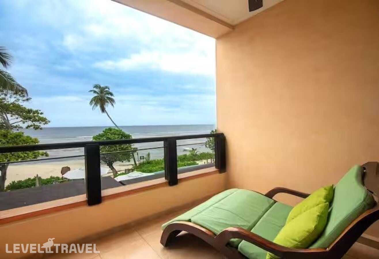 фотографии номера Делюкс с видом на океан отеля Double Tree By Hilton Seychelles Allamanda Resort & Spa в Сейшелы(о. Маэ) - фото №14