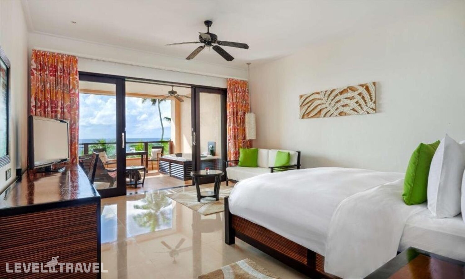 фотографии номера Делюкс с видом на океан отеля Double Tree By Hilton Seychelles Allamanda Resort & Spa в Сейшелы(о. Маэ) - фото №6