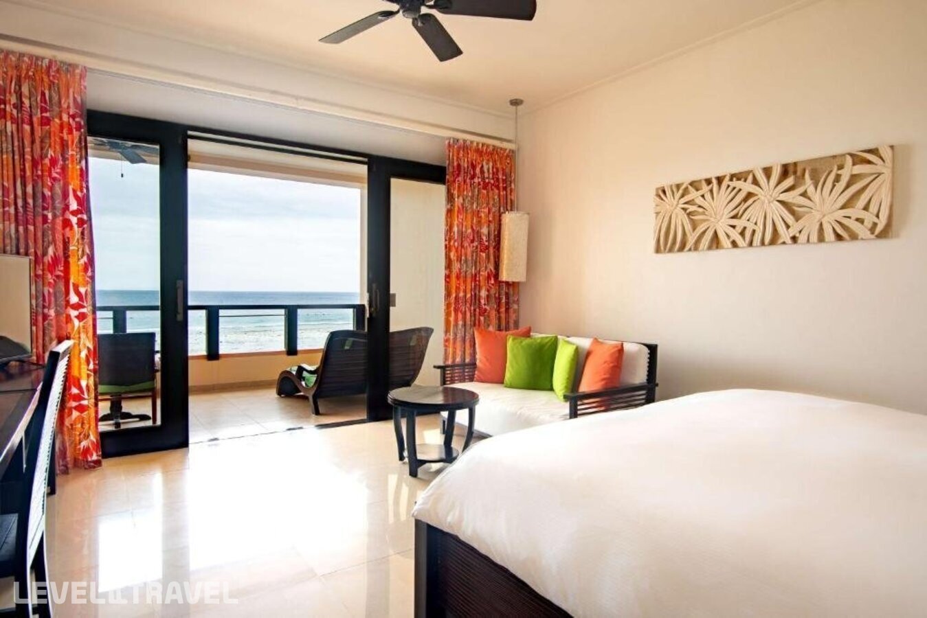фотографии номера Гранд делюкс с видом на океан отеля Double Tree By Hilton Seychelles Allamanda Resort & Spa в Сейшелы(о. Маэ) - фото №7