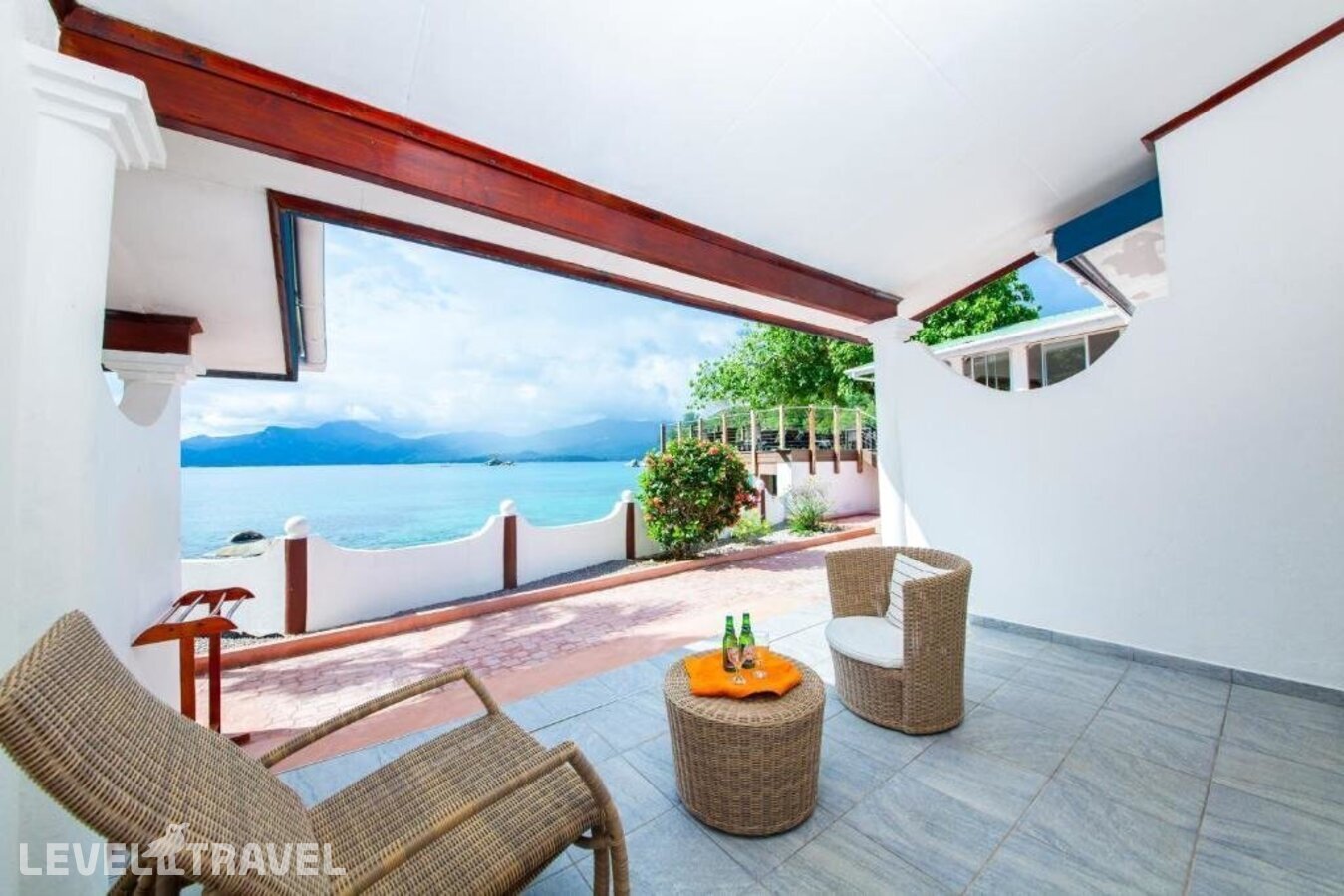фотографии номера Улучшенный номер отеля Anse Soleil Beachcomber в Сейшелы(о. Маэ) - фото №11