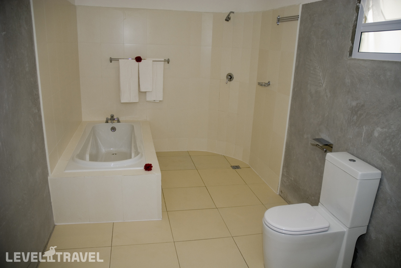 фотографии номера Полулюкс отеля Augerine Small Hotel в Сейшелы(о. Маэ) - фото №2