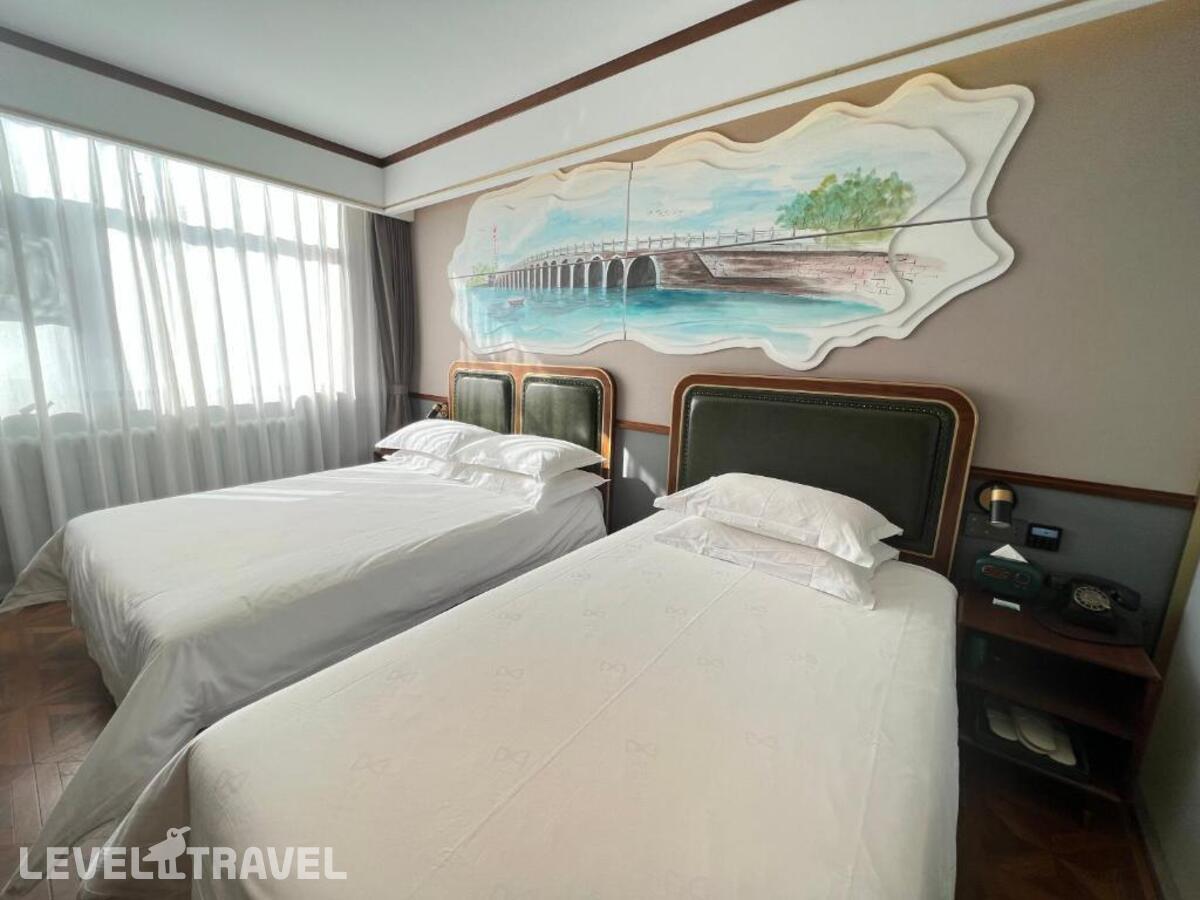 фотографии номера Стандартный с видом на город отеля Nostalgia S Hotel (Beijing Xi Dan Jinrong Street) в Китай(Пекин) - фото №1
