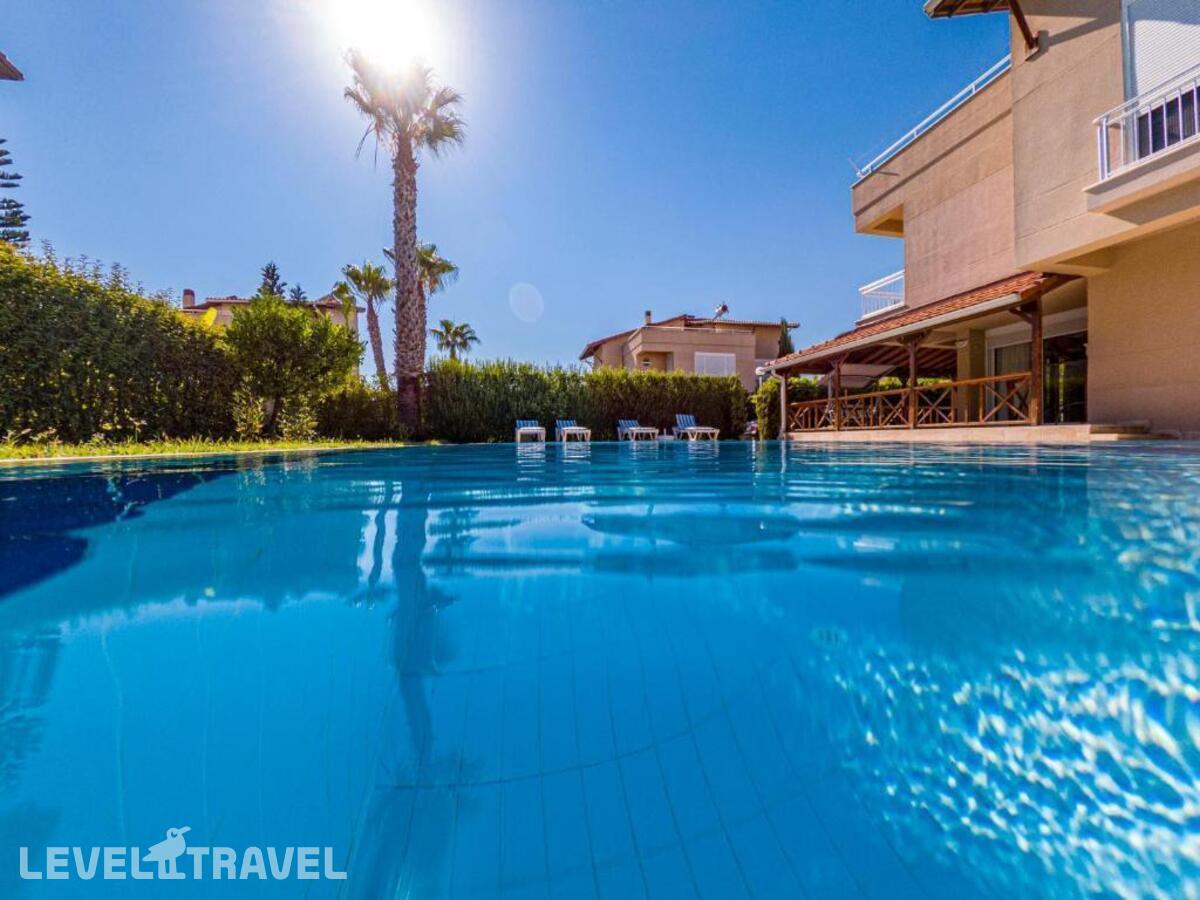 фотографии номера Вилла (4 комнаты) отеля Paradise Town Villa Alison в Турция(Белек) - фото №4