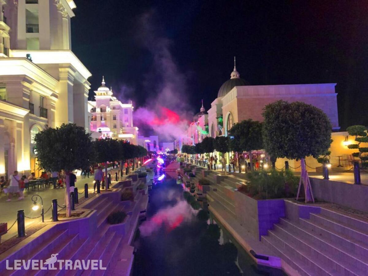 фотографии номера Вилла (4 комнаты) отеля Paradise Town Villa Alison в Турция(Белек) - фото №1