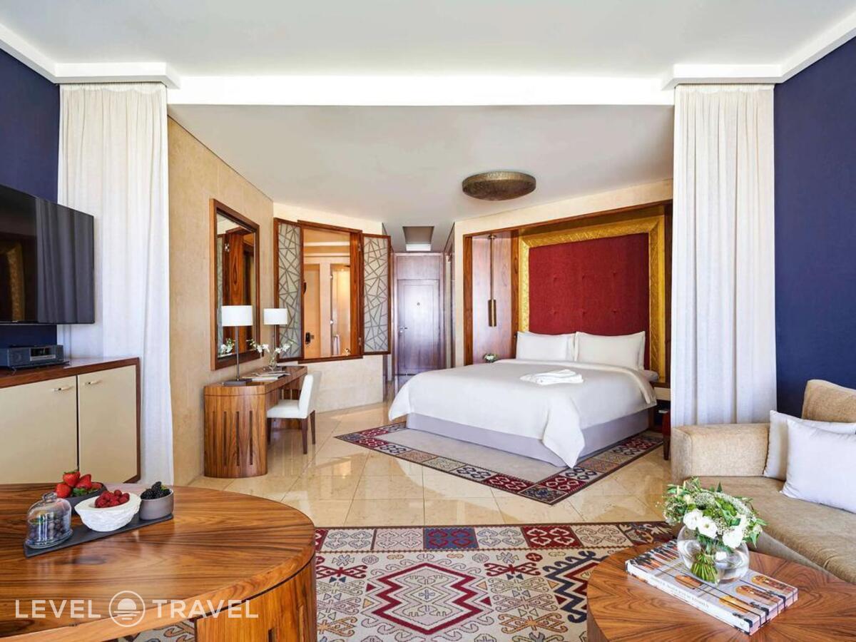 Двухместный номер Raffles Club двуспальная кровать — фото 2