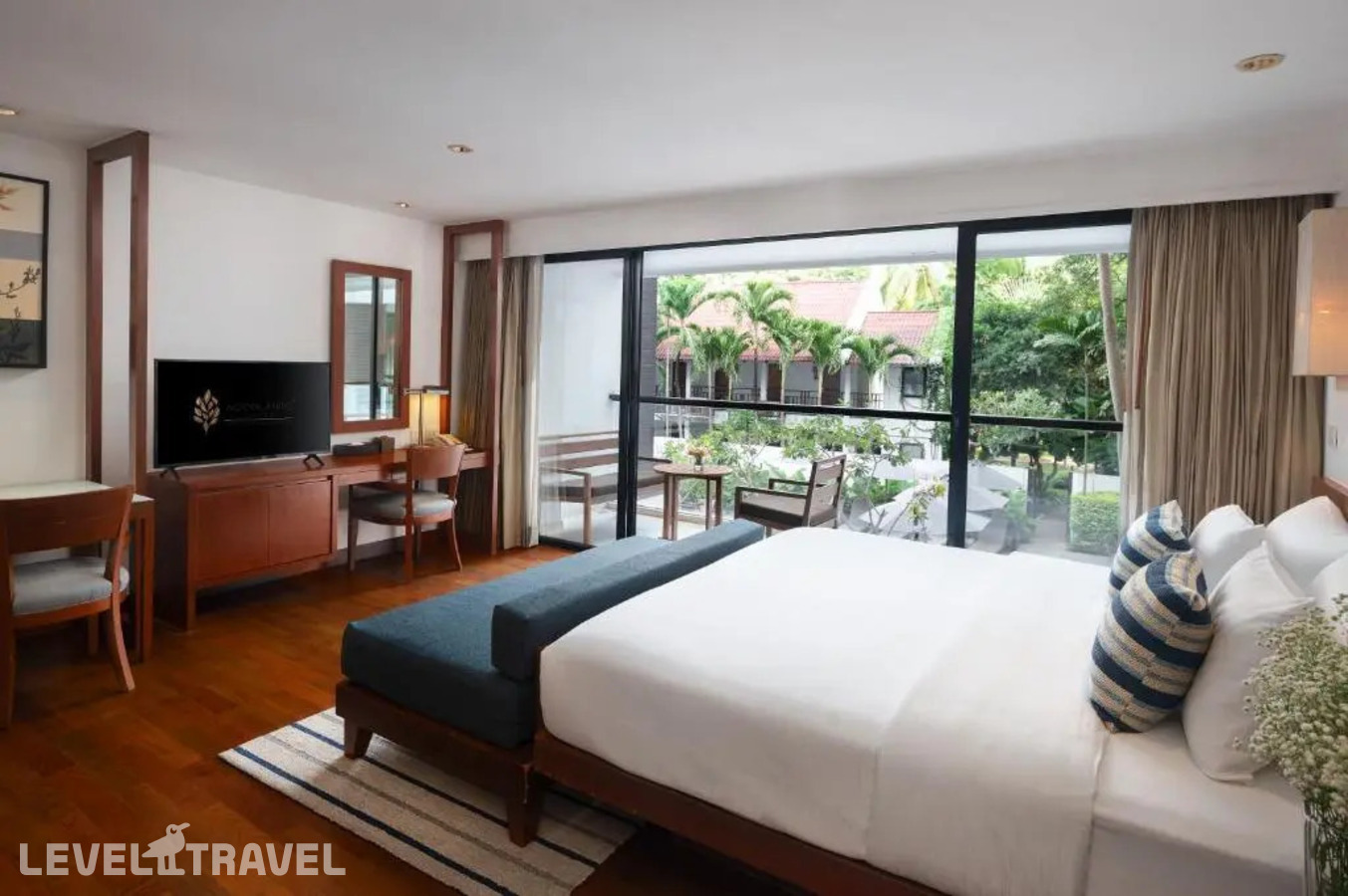 фотографии номера Двухместная номер студия Deluxe двуспальная кровать отеля Woodlands Suites Serviced Resideces в Таиланд(Вонгамат) - фото №1