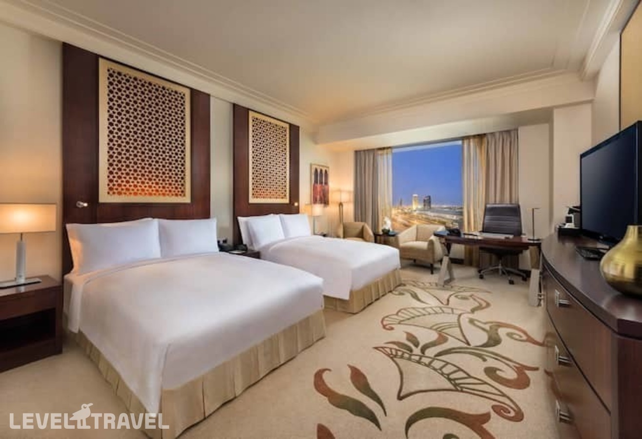 фотографии номера Делюкс Skyline отеля Conrad Dubai (Ex. Conrad Dubai By Hilton) в ОАЭ(Дубай Джумейра) - фото №1