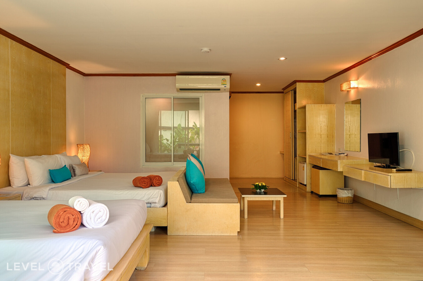 фотографии номера Семейный делюкс с видом на сад отеля Phuket Island View Hotel в Таиланд(Карон Бич) - фото №2
