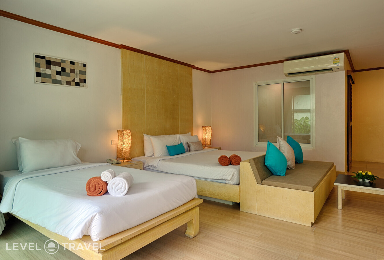 фотографии номера Семейный делюкс с видом на сад отеля Phuket Island View Hotel в Таиланд(Карон Бич) - фото №1