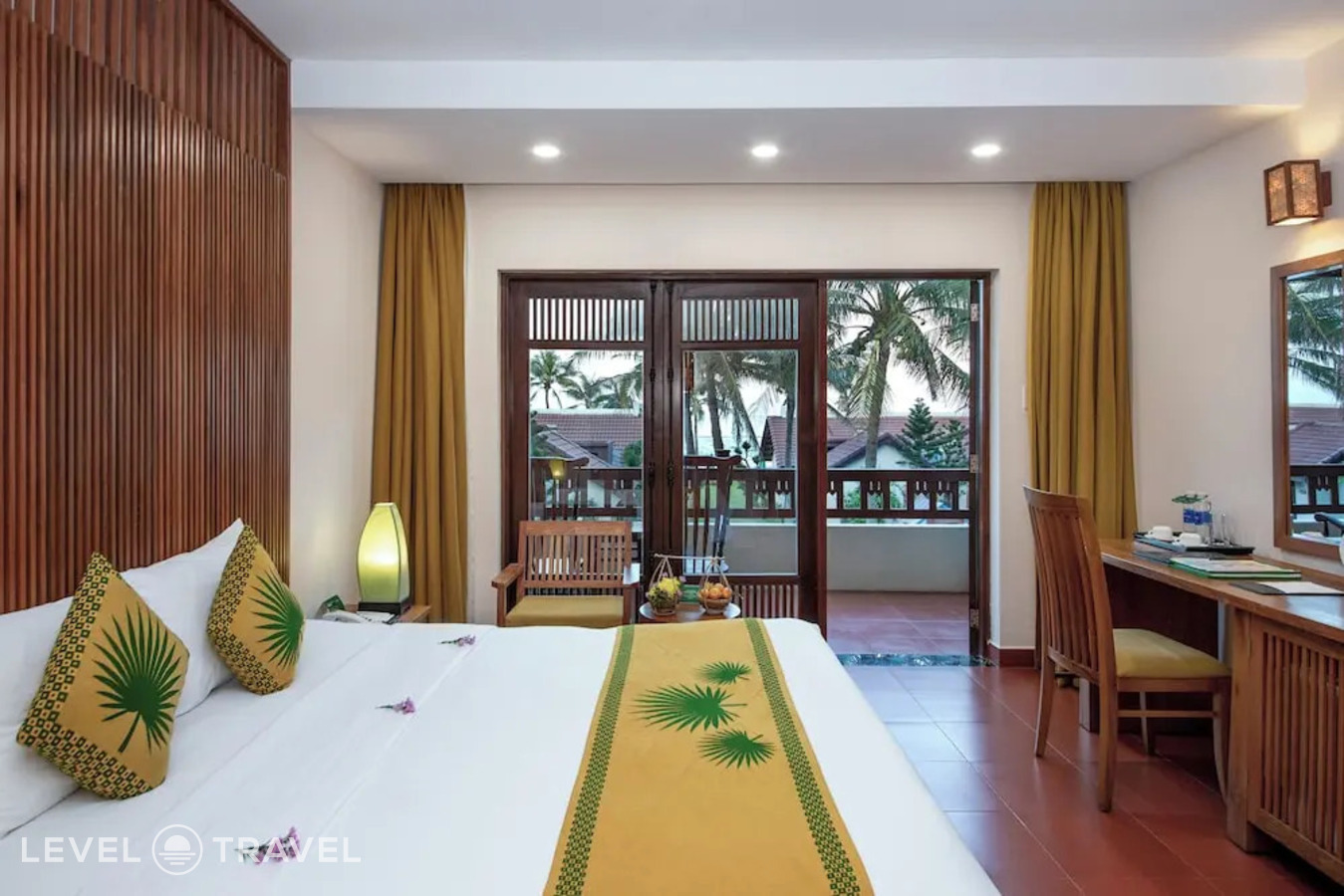 фотографии номера Улучшенный с частичным видом на море отеля Palm Garden Beach Resort & Spa в Вьетнам(Хойан) - фото №2