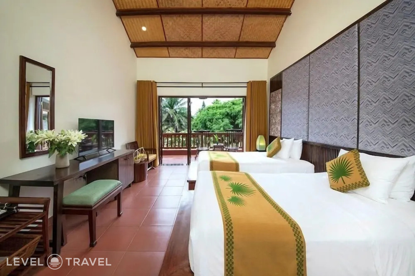 фотографии номера Улучшенный с частичным видом на море отеля Palm Garden Beach Resort & Spa в Вьетнам(Хойан) - фото №4
