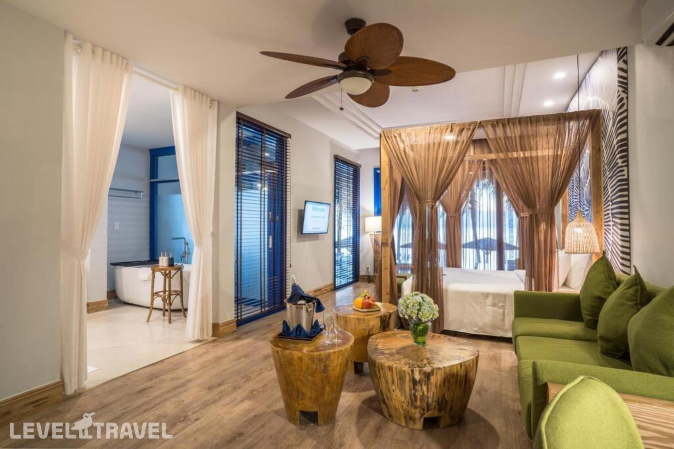 фотографии номера Вилла рядом с пляжем отеля L'Azure Resort & Spa Phu Quoc (Ex. Sasco Blue Lagoon Resort) в Вьетнам(Фукуок) - фото №1