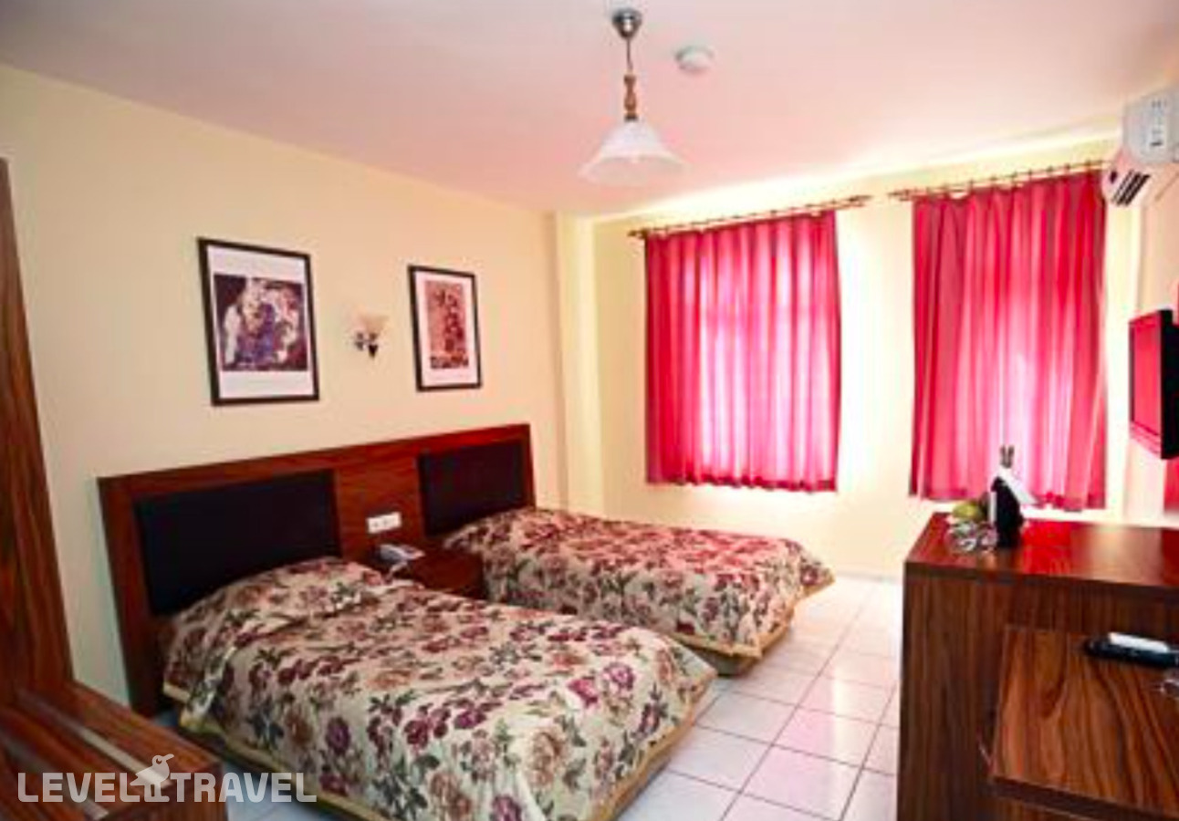 фотографии номера Семейный люкс отеля Alanya Risus Park Hotel (Ex. Millennium Park Hotel) в Турция(Аланья - центр) - фото №1