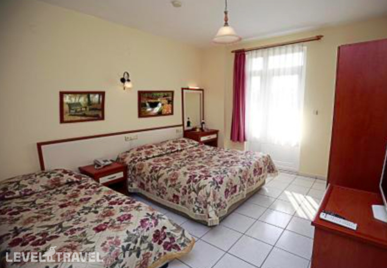 фотографии номера Семейный люкс отеля Alanya Risus Park Hotel (Ex. Millennium Park Hotel) в Турция(Аланья - центр) - фото №2