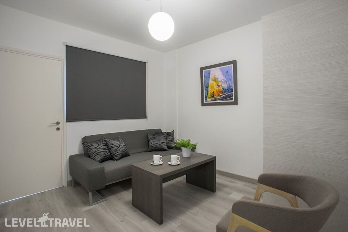 фотографии номера Апартаменты Superior c 1 комнатой с балконом и с видом на город отеля Blazer Residence Apts (Ex. Petrou Aparthotel) в Кипр(Ларнака) - фото №5