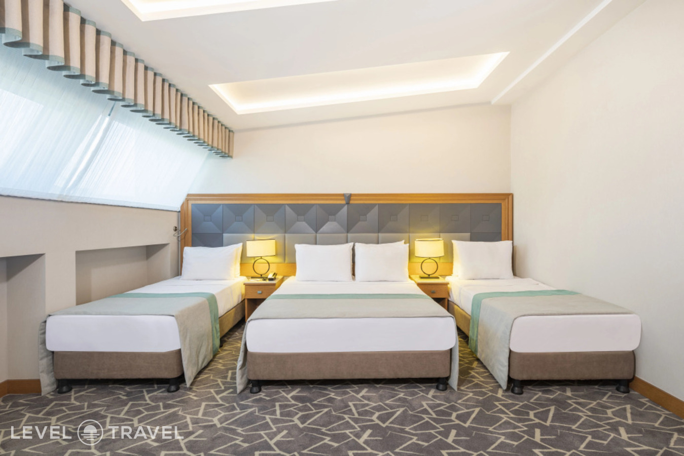 фотографии номера Улучшенный номер отеля Vicenza Hotel в Турция(Фатих) - фото №1