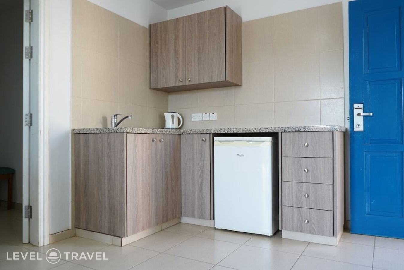 фотографии номера Двухместные апартаменты (1 комната) отеля Green Bungalows в Кипр(Айа-Напа) - фото №1