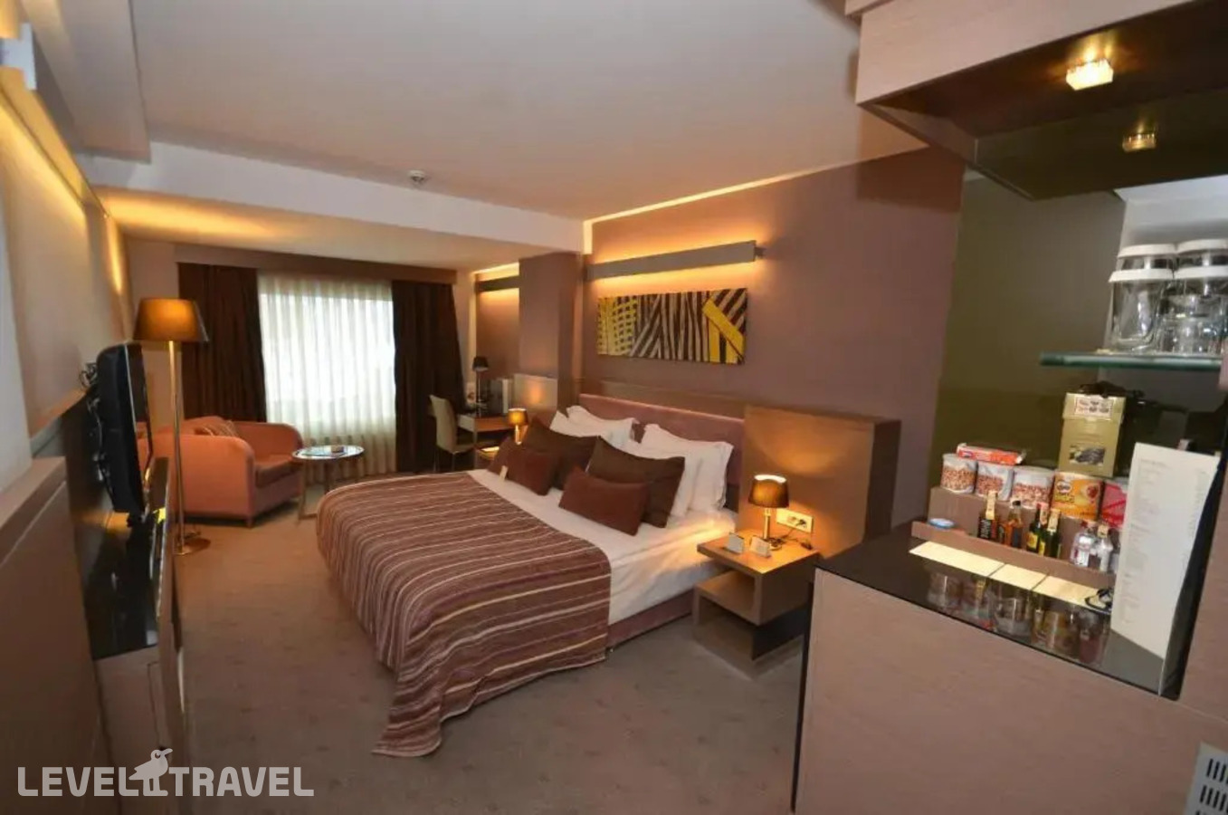фотографии номера Трехместный улучшенный отеля Avantgarde Hotel Levent в Турция(Шишли) - фото №3