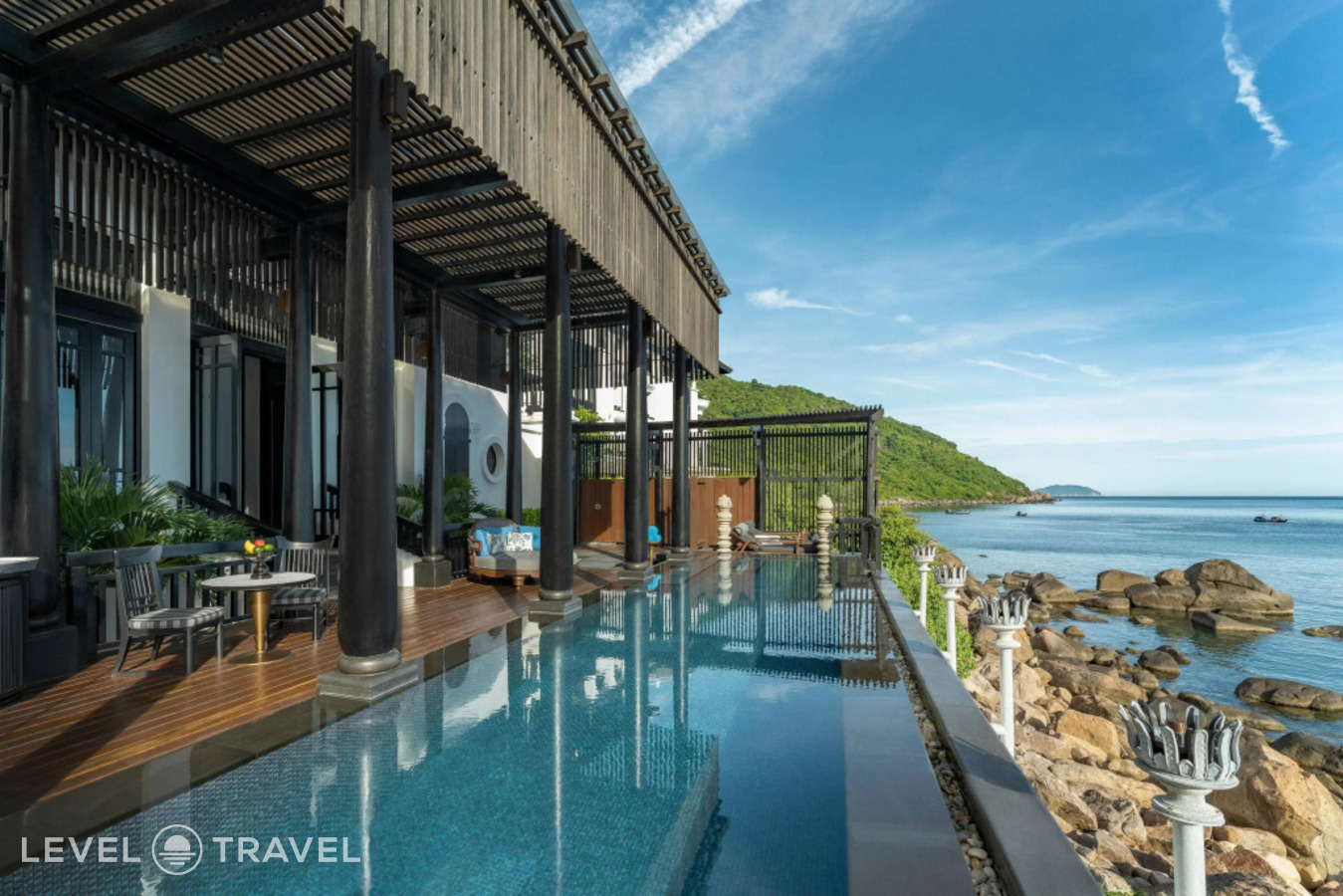 фотографии номера Residence By The Sea Royal с 2 комнатами отеля Intercontinental Danang Sun Peninsula Resort в Вьетнам(Дананг) - фото №4