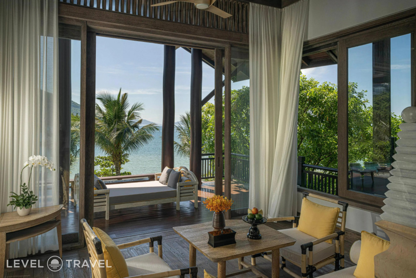 фотографии номера Вилла Sun Peninsula Residence с 3 комнатами отеля Intercontinental Danang Sun Peninsula Resort в Вьетнам(Дананг) - фото №4