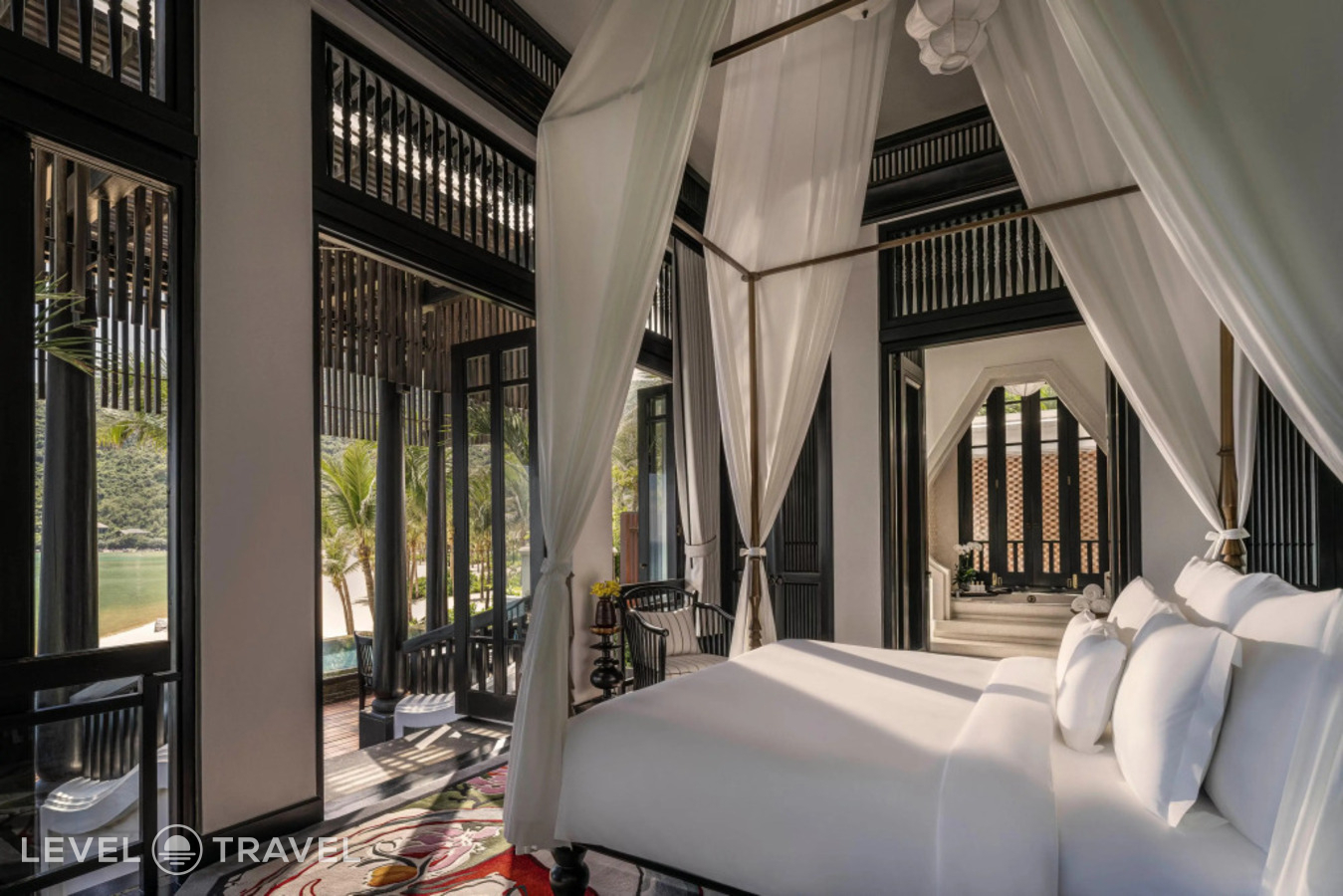 фотографии номера Seaside Villa By The Beach c 1 комнатой отеля Intercontinental Danang Sun Peninsula Resort в Вьетнам(Дананг) - фото №1