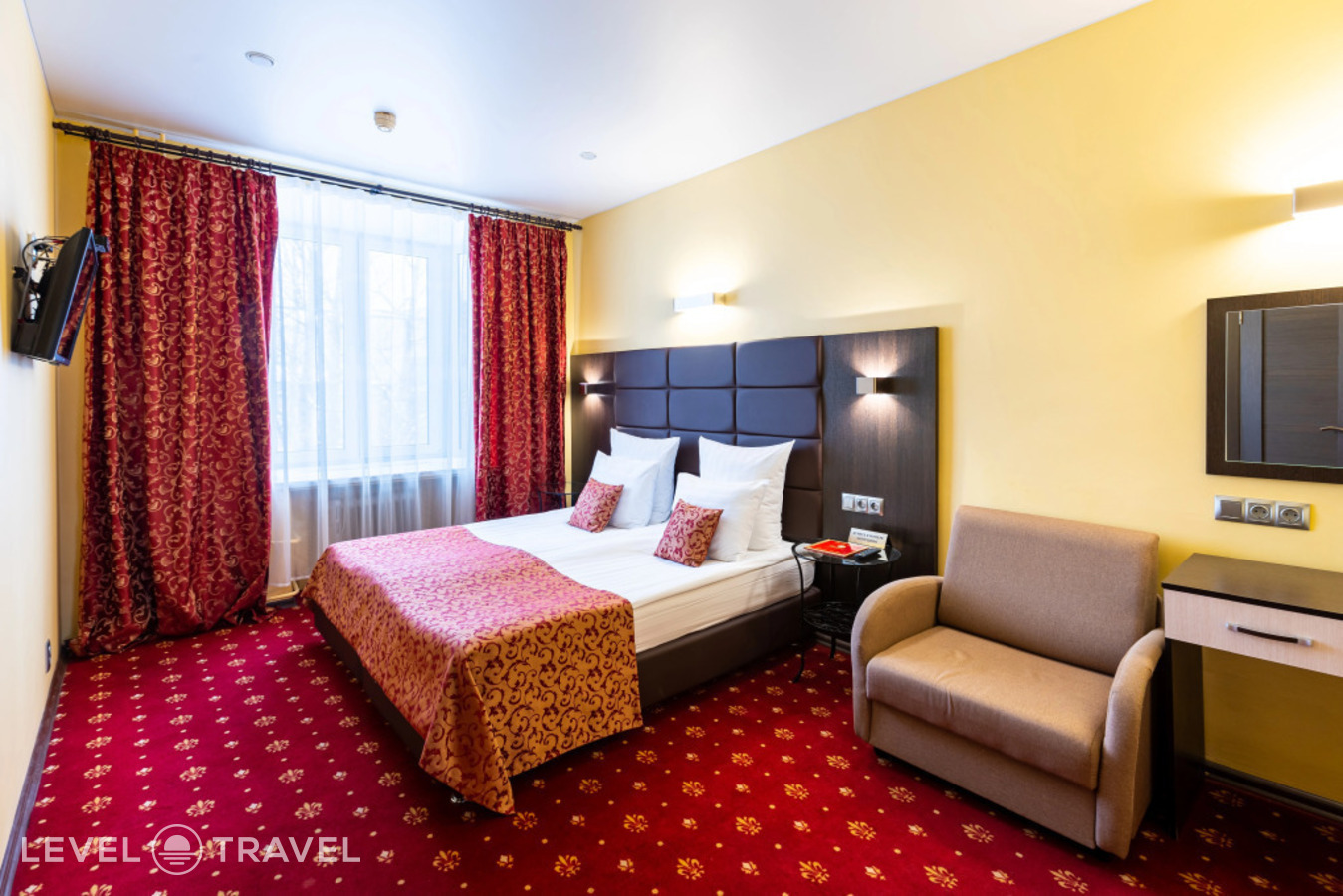 фотографии номера Комфорт (две односпальные кровати) отеля Jenavi Club Hotel в Россия(Невский район) - фото №1