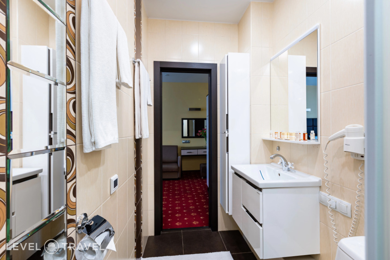фотографии номера Комфорт (две односпальные кровати) отеля Jenavi Club Hotel в Россия(Невский район) - фото №8