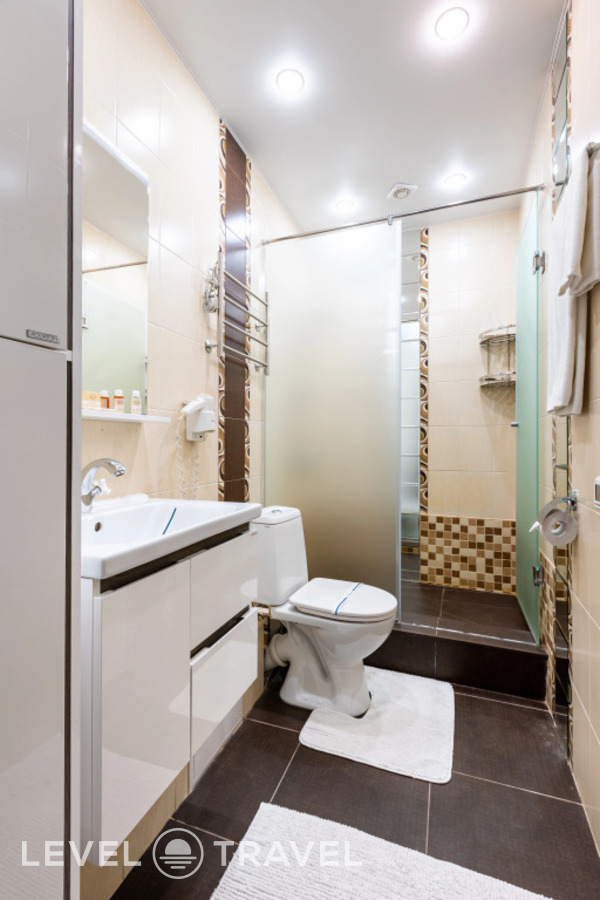 фотографии номера Комфорт (две односпальные кровати) отеля Jenavi Club Hotel в Россия(Невский район) - фото №7