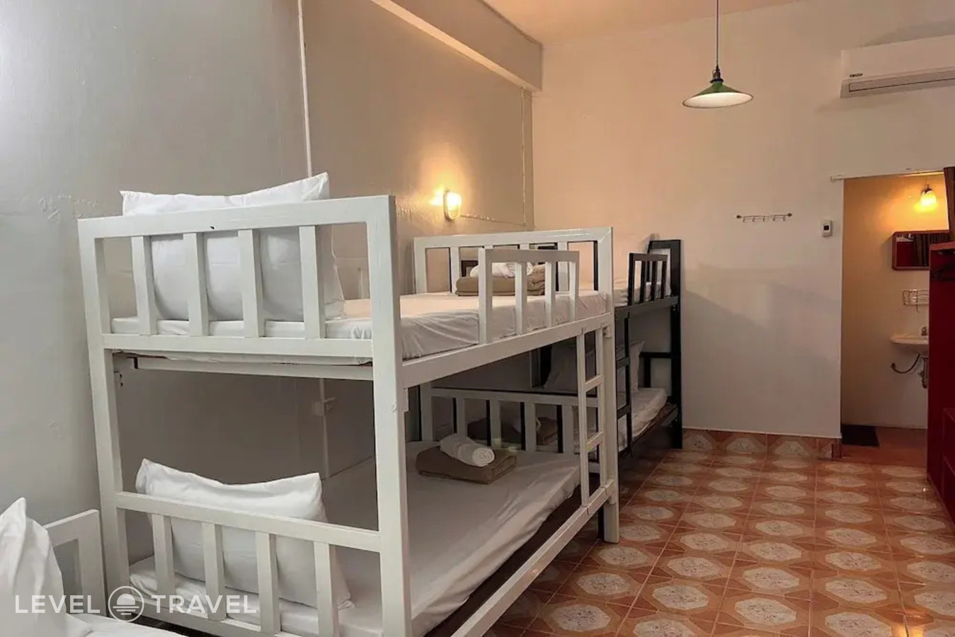 фотографии номера Семейный люкс отеля Phuket Old Town Hostel в Таиланд(город Пхукет) - фото №4