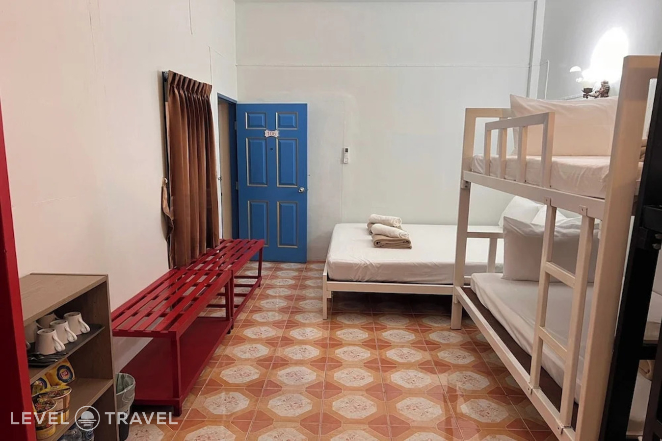 фотографии номера Семейный люкс отеля Phuket Old Town Hostel в Таиланд(город Пхукет) - фото №10