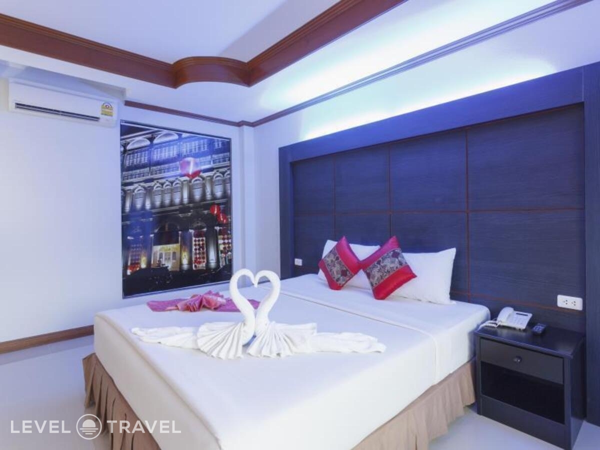фотографии номера Четырехместный делюкс отеля Blue Carina Inn Hotel в Таиланд(город Пхукет) - фото №1