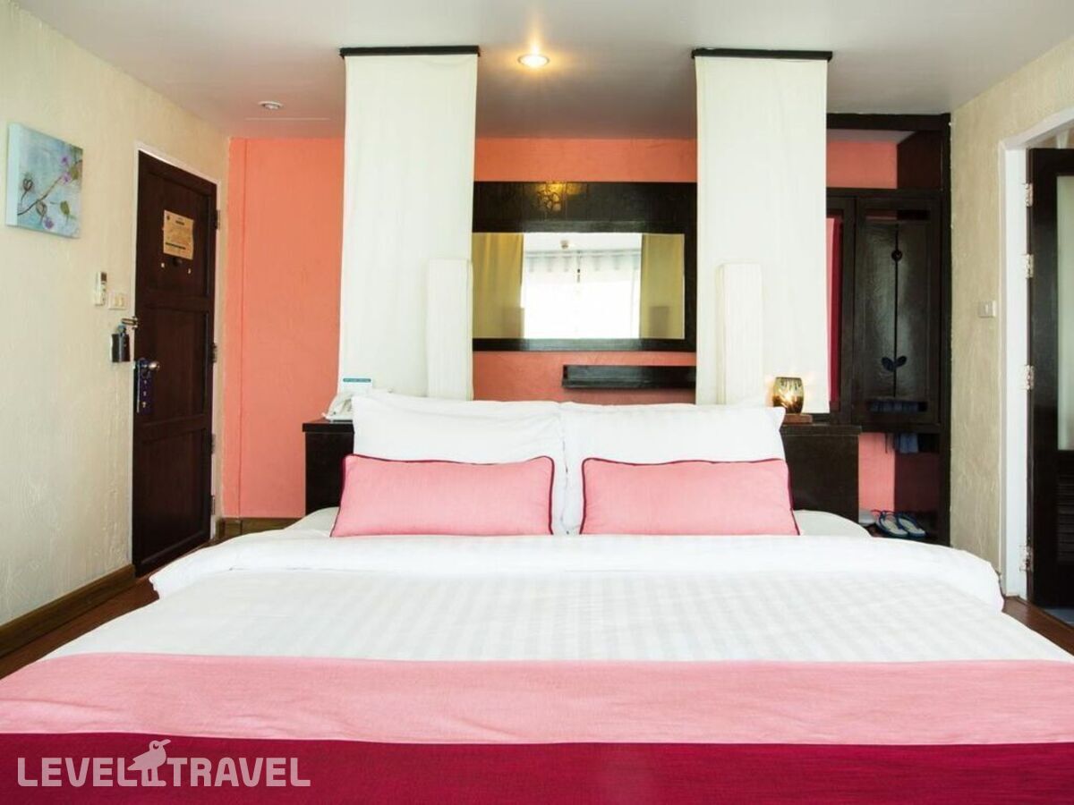 фотографии номера Номер Premier рядом с пляжем отеля Vacation Village Phra Nang Inn в Таиланд(Ао Нанг) - фото №1