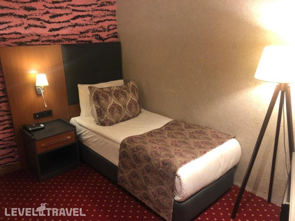 фотографии номера Семейный люкс отеля Euphoria Hotel в Грузия(Батуми) - фото №2