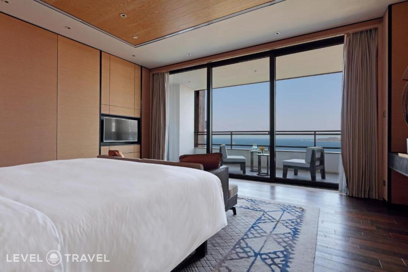 фотографии номера Семейный люкс с 2 комнатами oceanfront отеля Grand Hyatt Sanya Haitang Bay Resort & Spa в Китай(Хайтанг Бэй) - фото №1