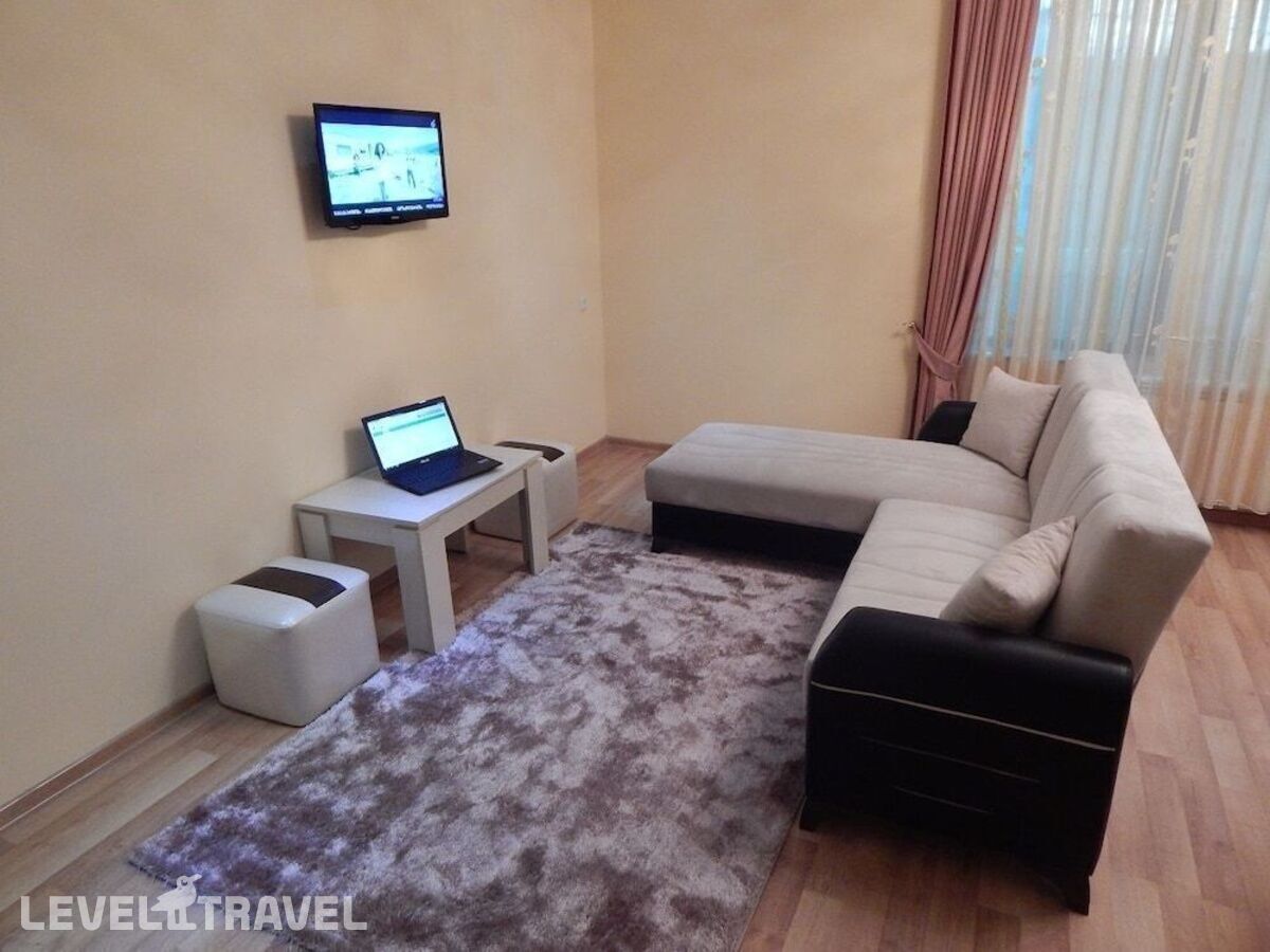фотографии номера Стандартный номер отеля Lux Palace в Грузия(Кутаиси) - фото №2