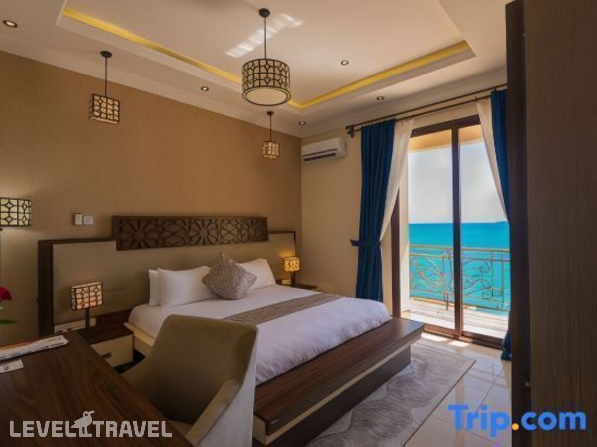 фотографии номера Номер Superior с видом на океан отеля Golden Tulip Zanzibar Resort в Танзания(Кибвени) - фото №2