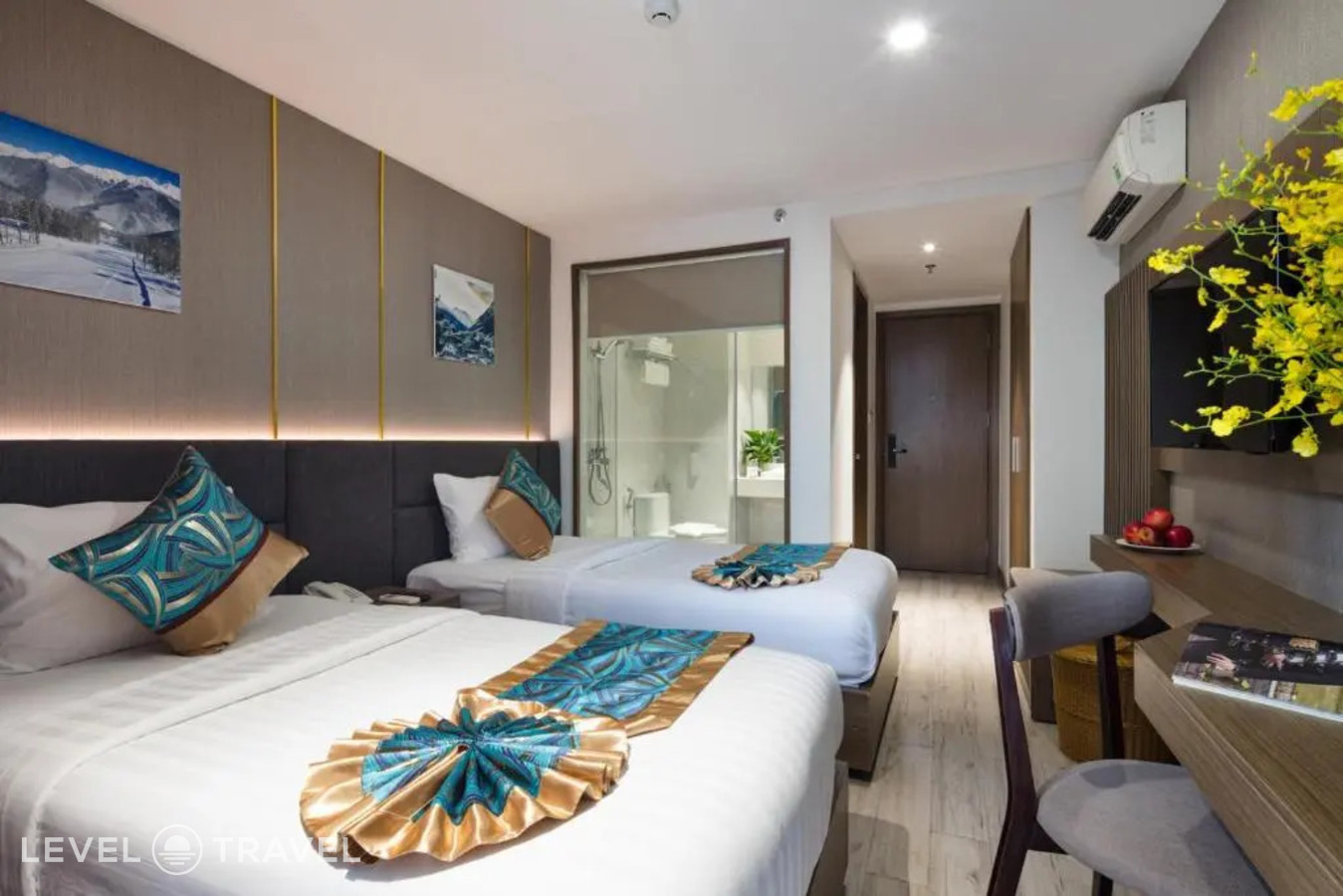 фотографии номера Трёхместный номер с видом на море отеля Sochi Hotel в Вьетнам(Нячанг) - фото №2